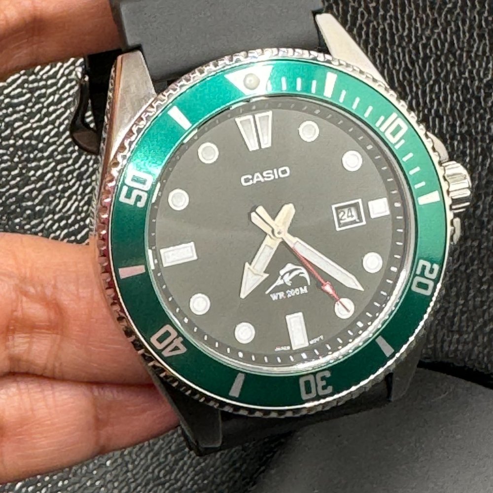 Casio Sports Watch 40mm Diameter For Work / Casua… - image 7